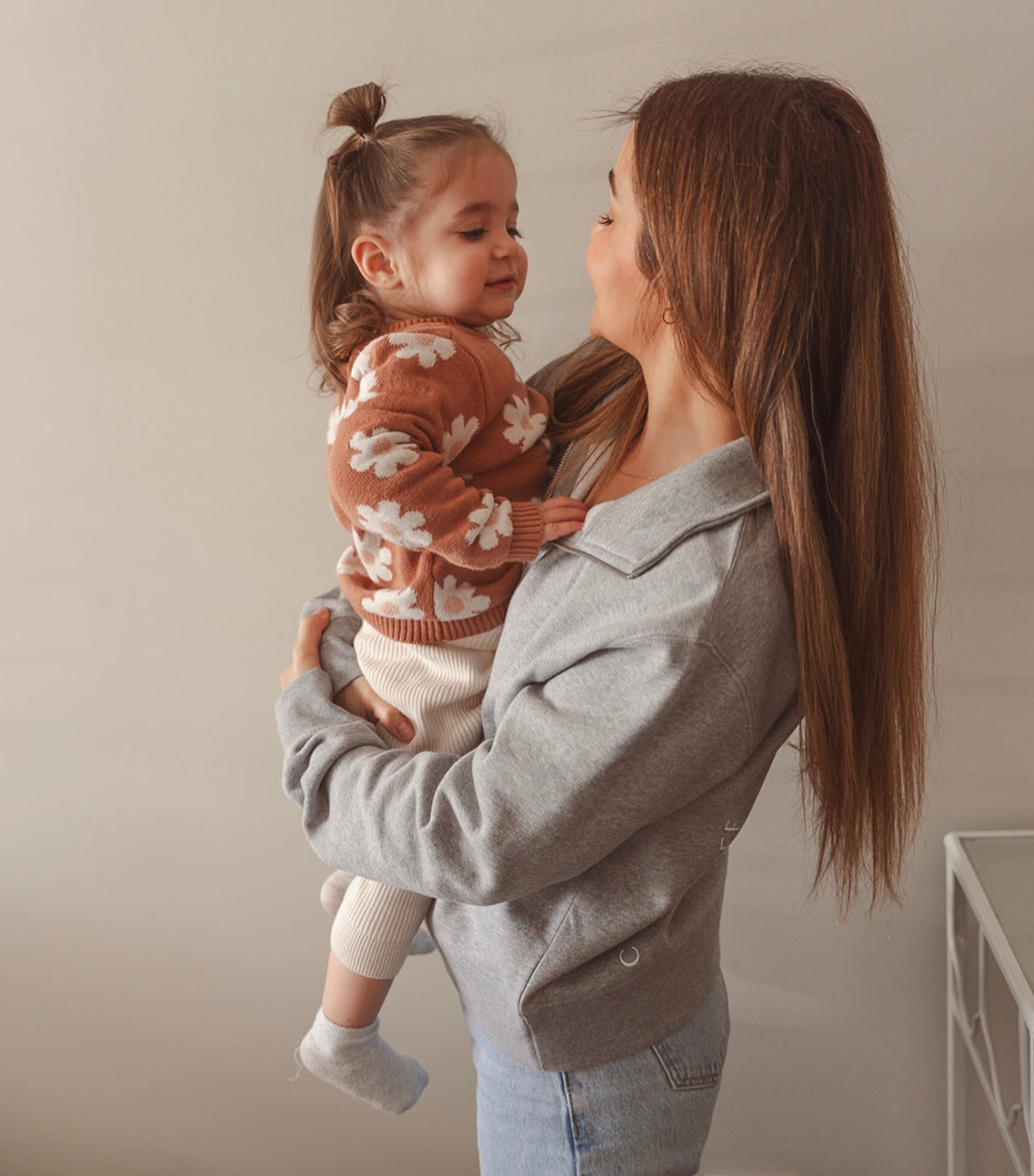 HALF ZIP CREW | White Font