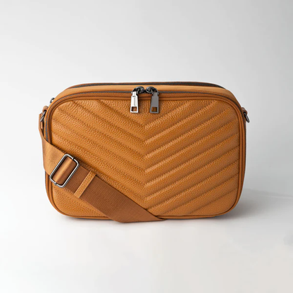 Go Nappy Clutch | Tan